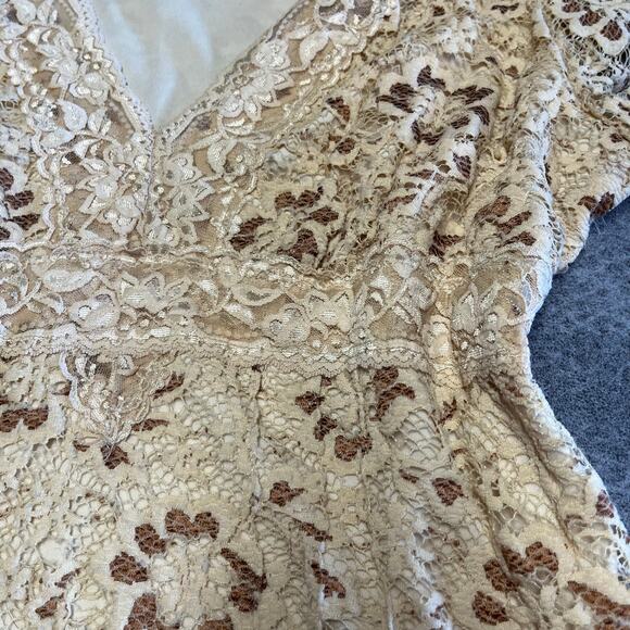 Jtb Lace Floral Short Sleeve Top - Picture 2 of 5